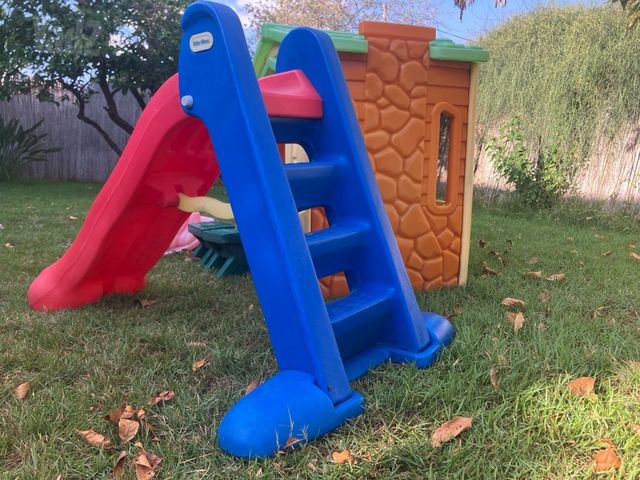 סט מתקני חצר Little Tikes