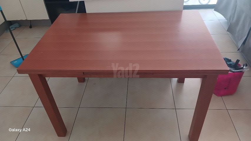 שולחן אוכל