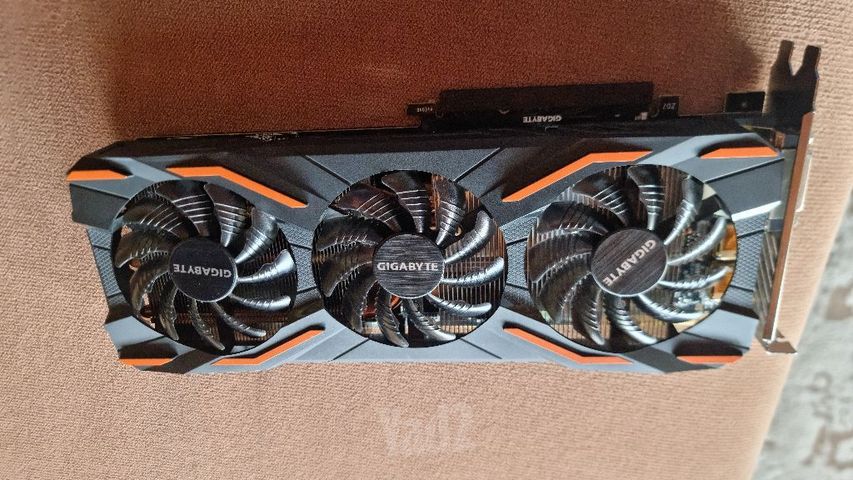 כרטיס מסך 1080 8gb