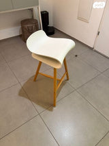 4 כיסאות בר מעוצבים