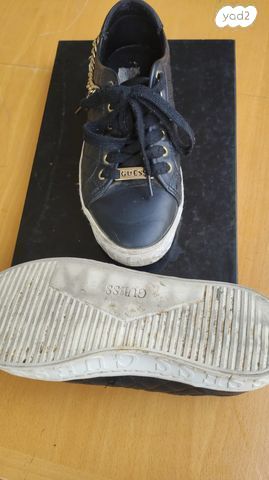 נעליים GUESS מידה 38