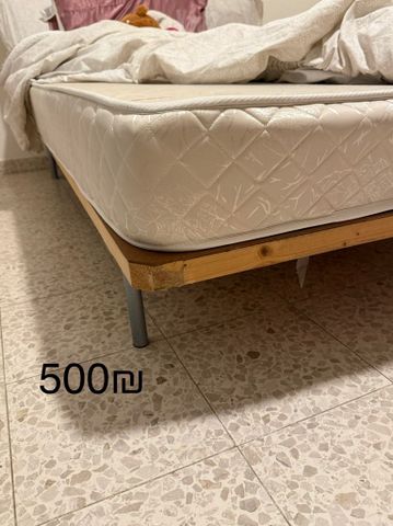 מיטה ובסיס