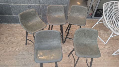 5 כיסאות בר (casias)
