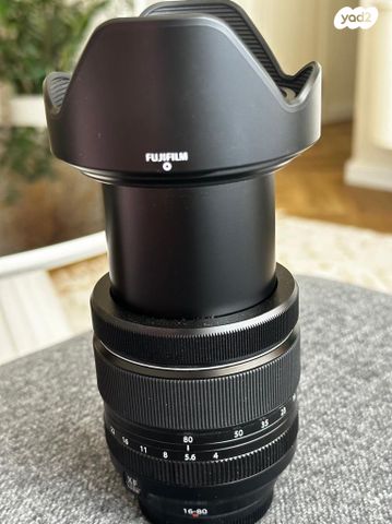 FujiFilm X lens XF 16-80mm