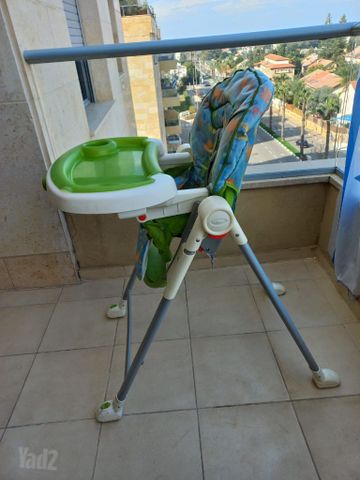 כסא אוכל