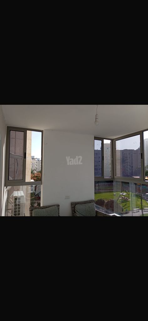 סגירת מרפסת