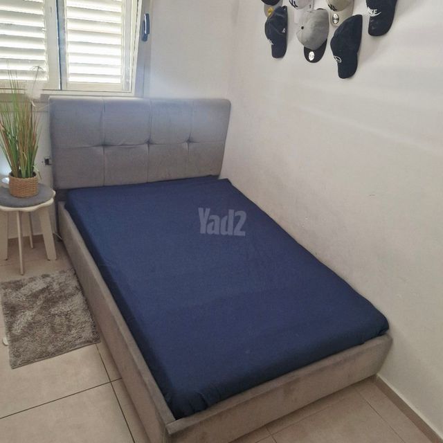 מיטה וחצי