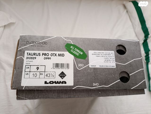 נעלי Lowa Taurus Pro GTX Mid