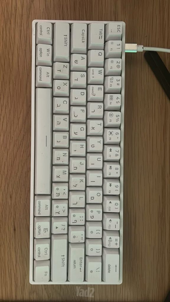 מקלדת gk61