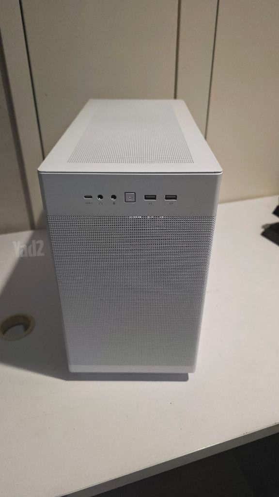 מארז ASUS Prime AP201 לבן