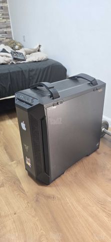 מארז מחשב של asus