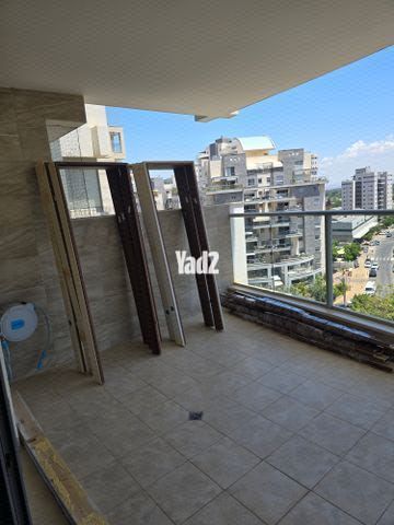דלתות פנים