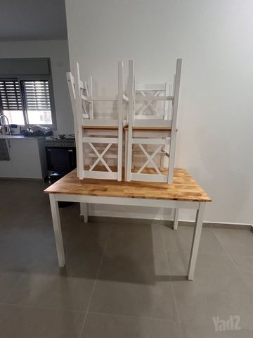 שולחן 4 כסאות!!!