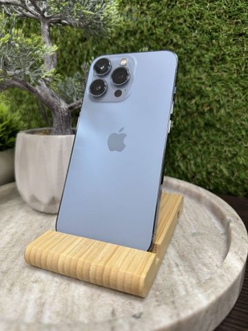 ‏iPhone 13 Pro