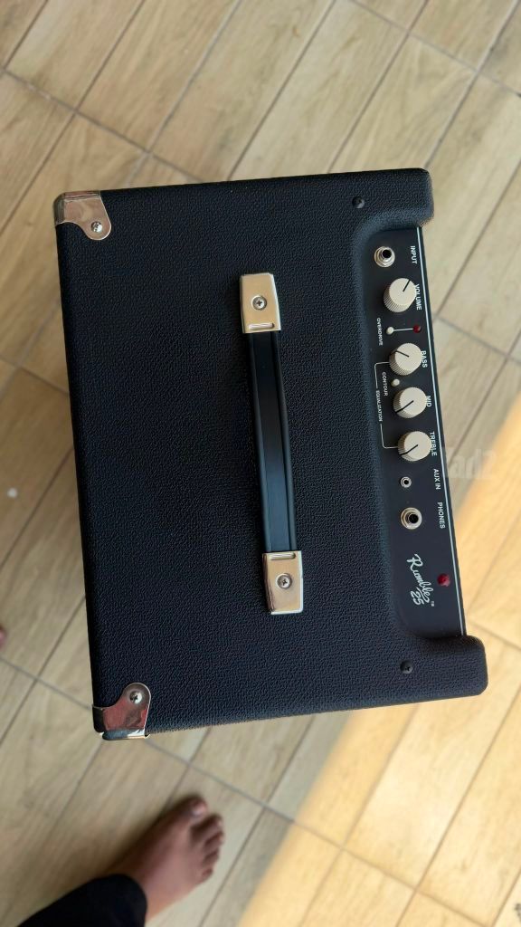 מגבר בס Fender Rumble 25 V3