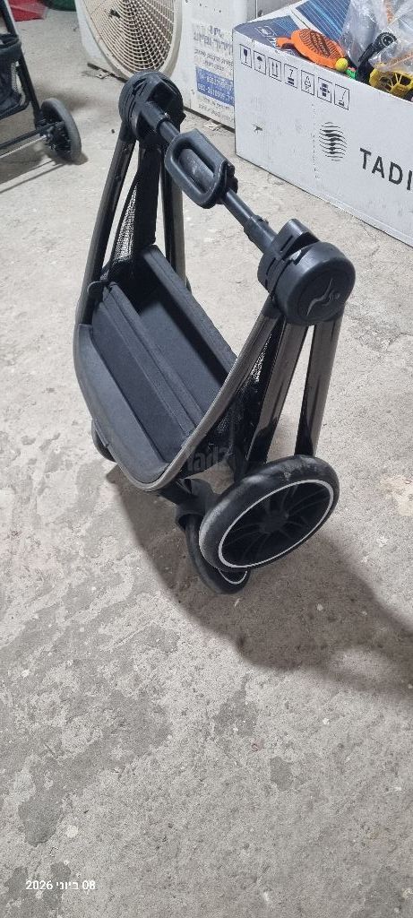 עגלת תינוק
