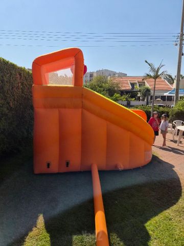 מתנפח מים