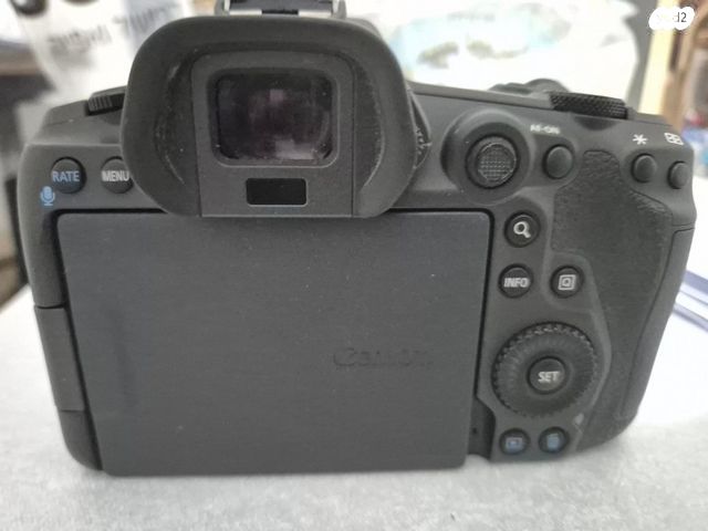 מצלמה Canon R5