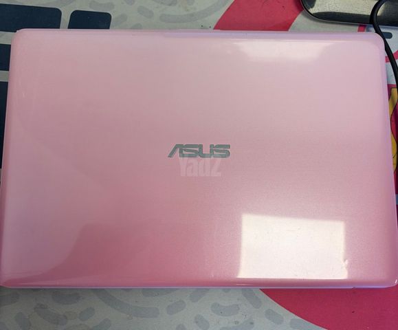 מחשב נייד asus e203n