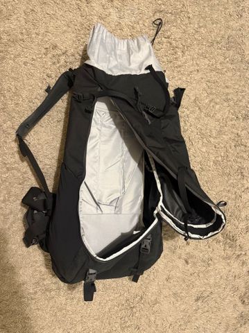 מוצ׳ילה 65 ליטר north face