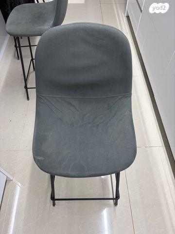 כסא בר צבע אפור