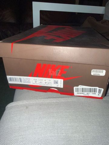 Travis scott jordan 1 mocha