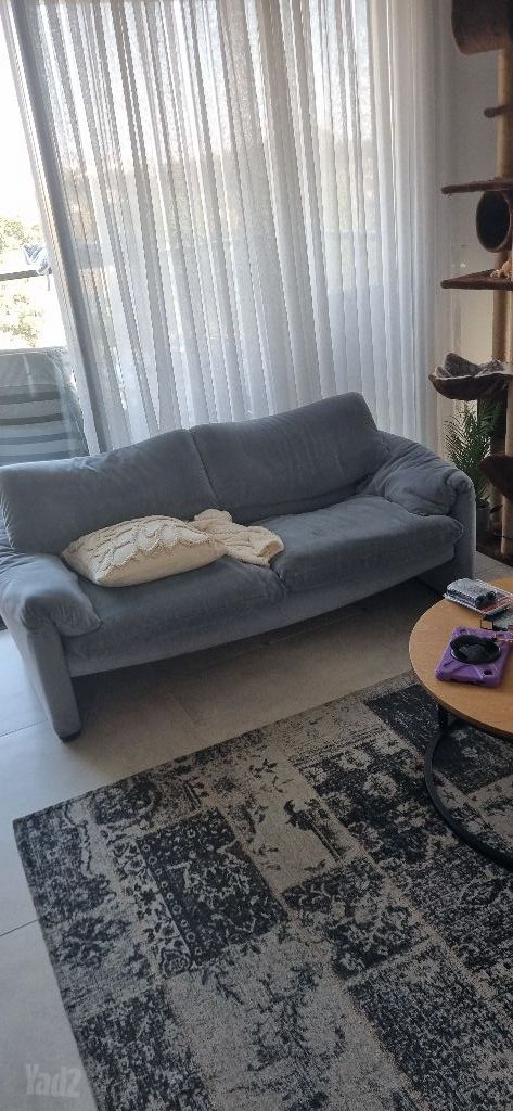 למביני עניין Cassina Maralunga