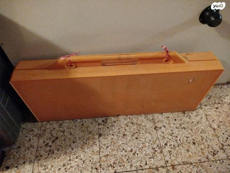 שולחן מתקפל