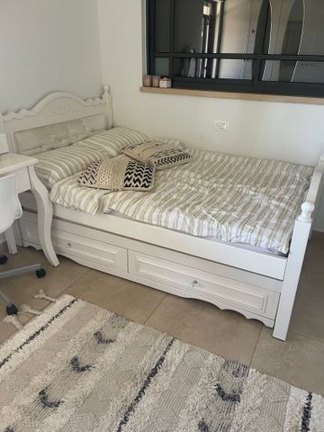 מיטה 120 מעץ מלא