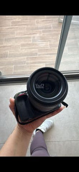 מצלמת NIKON + עדשה