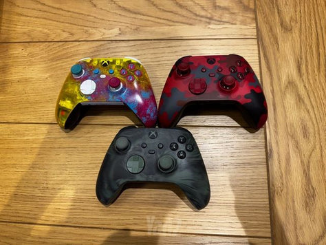 Xbox One S + 3 שלטים וכבלים