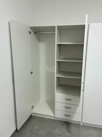 ארון 2 דלתות שניים מחוברים