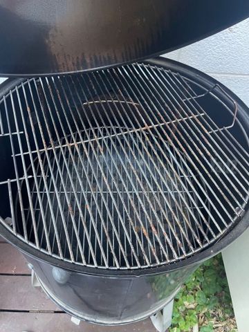 מעשנת פחם Weber