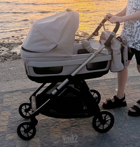 מוכרים עגלת Inglesina Electa