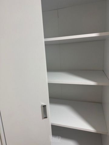 ארון חדש חדש