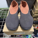 נעליי yeezy דגם knit rnr