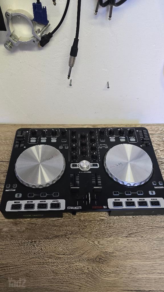 קונטרולר   Reloop Beatmix