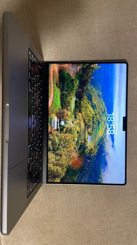 MacBook Pro 14” M1 Max 2021