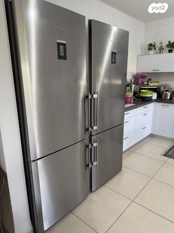מקרר 4 דלתות ענקי Liebherr