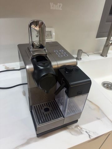 מכונת קפה Delonghi Nespresso
