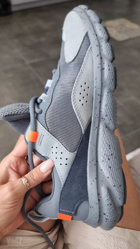 נעלי ספורט