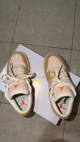 AIR JORDAN  36.5