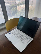 ASUS Zenbook S 14 במצב חדש