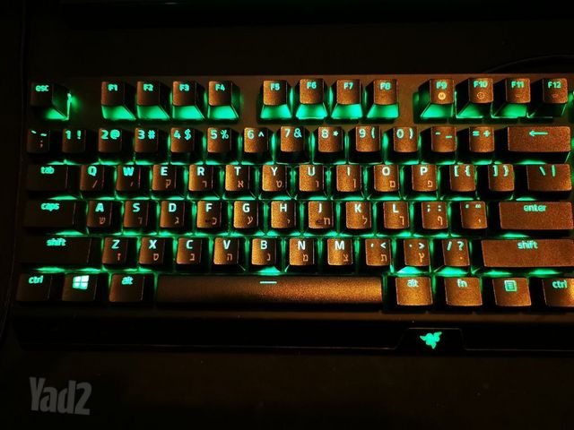 מקלדת  רייזר black widow v3