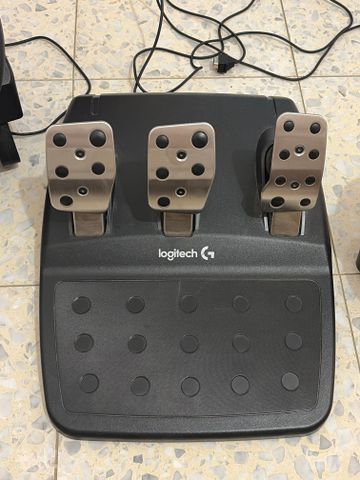 סימולטור נהיגה לוג׳יטק