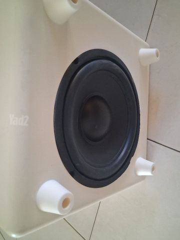 סאבוופר focal 8