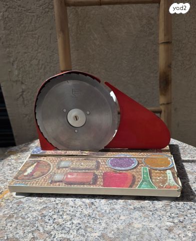 פורס לחם ידני וינטג שנות ה60