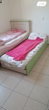 מיטת חבר נפתחת