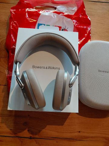 Bowers & wilkins PX8 S2
