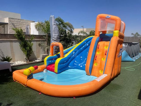 מתנפח עם מים